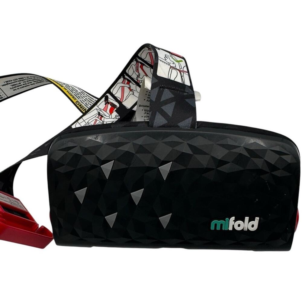 Mifold Grab-And-Go Compact Car Booster Portable Traveling Seat Expandable Black - Picture 3 of 8